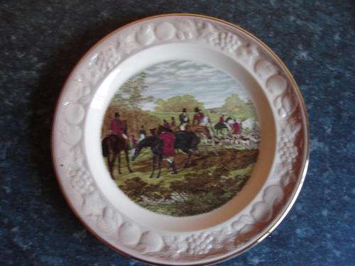 ROYAL WORCESTER-PALISSY- COLLECTORS PLATE